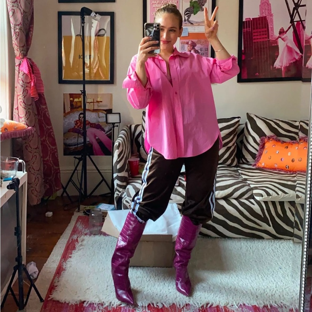 Schutz pink boot